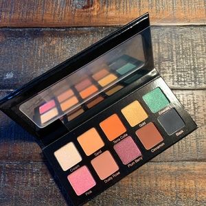 Violet Voss Essentials Eyeshadow Palette